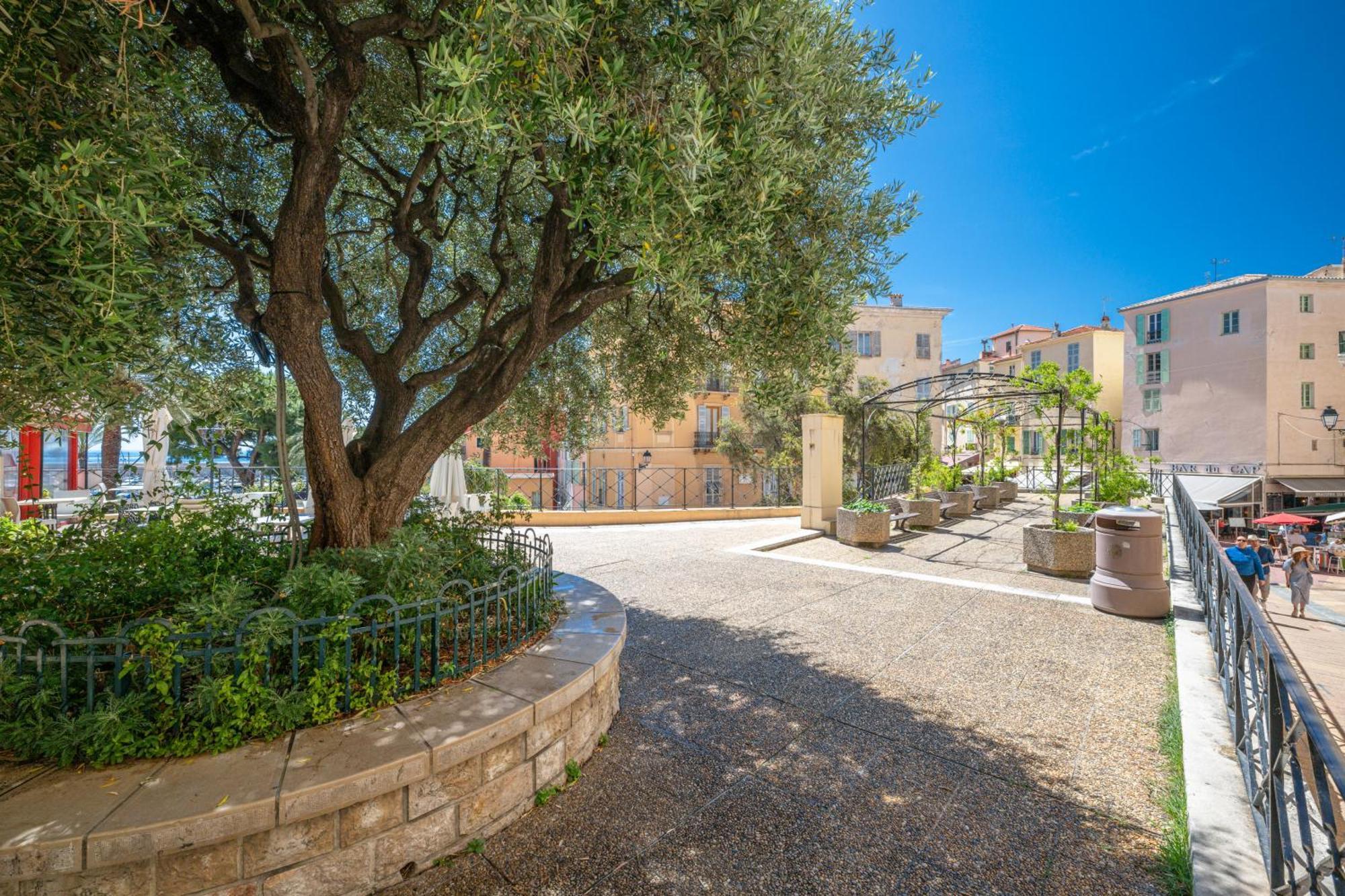 Les Sablettes - Bord De Mer - Vieille Ville - Parking Prive Menton Eksteriør billede